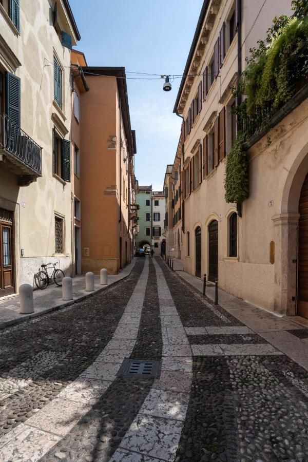 Romeo And Juliet Apartments Verona Exterior photo